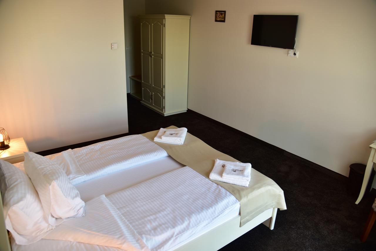 Hesteya Otel