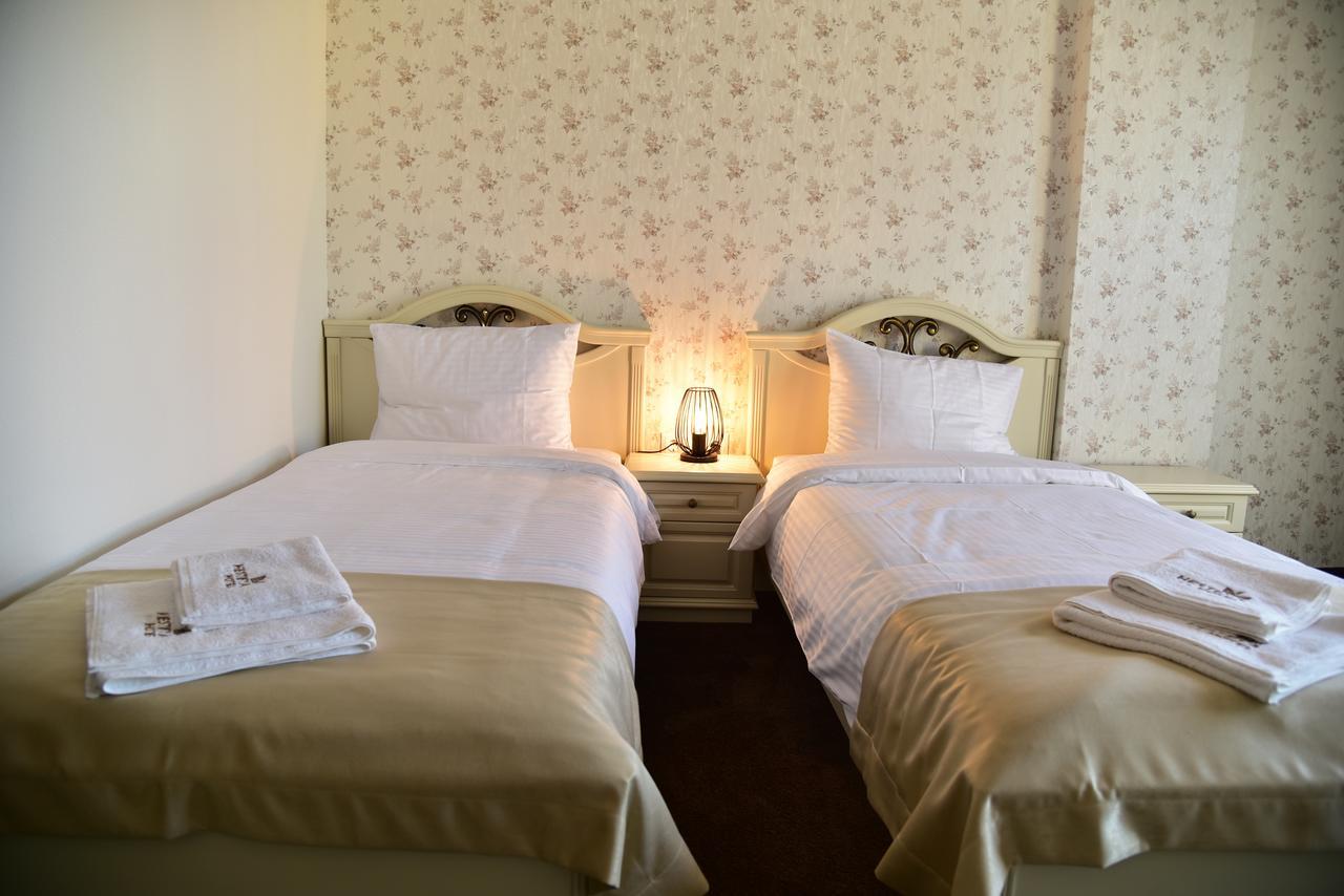 Otel Hesteya *